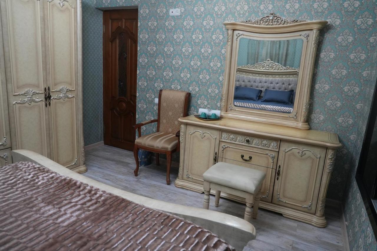Ivan House Appartement Jerevan Buitenkant foto