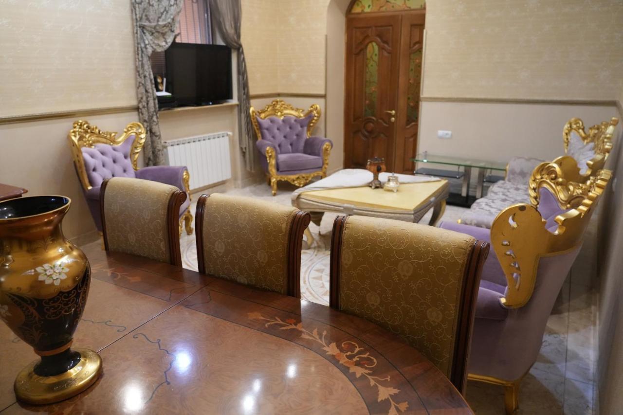 Ivan House Appartement Jerevan Buitenkant foto
